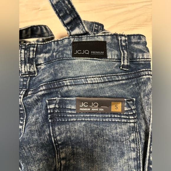 Girls Jean Romper with butterflies. Brand new with tags. Overalls jumper - Picture 2 of 4